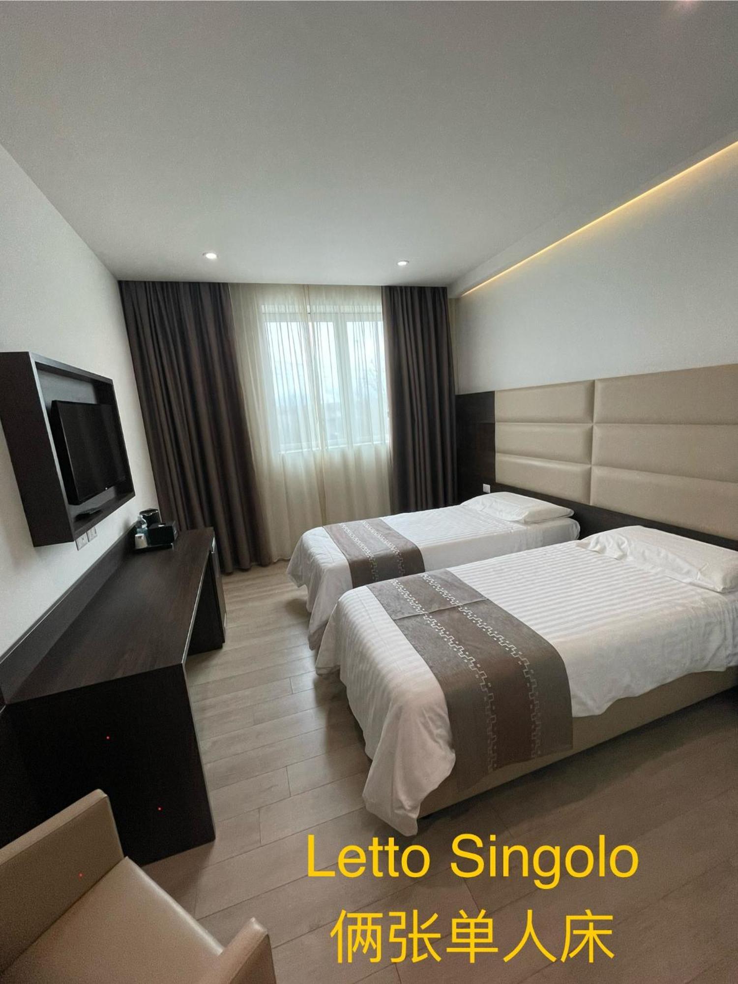 Hotelluxuryprato 3* Prato (Prato)