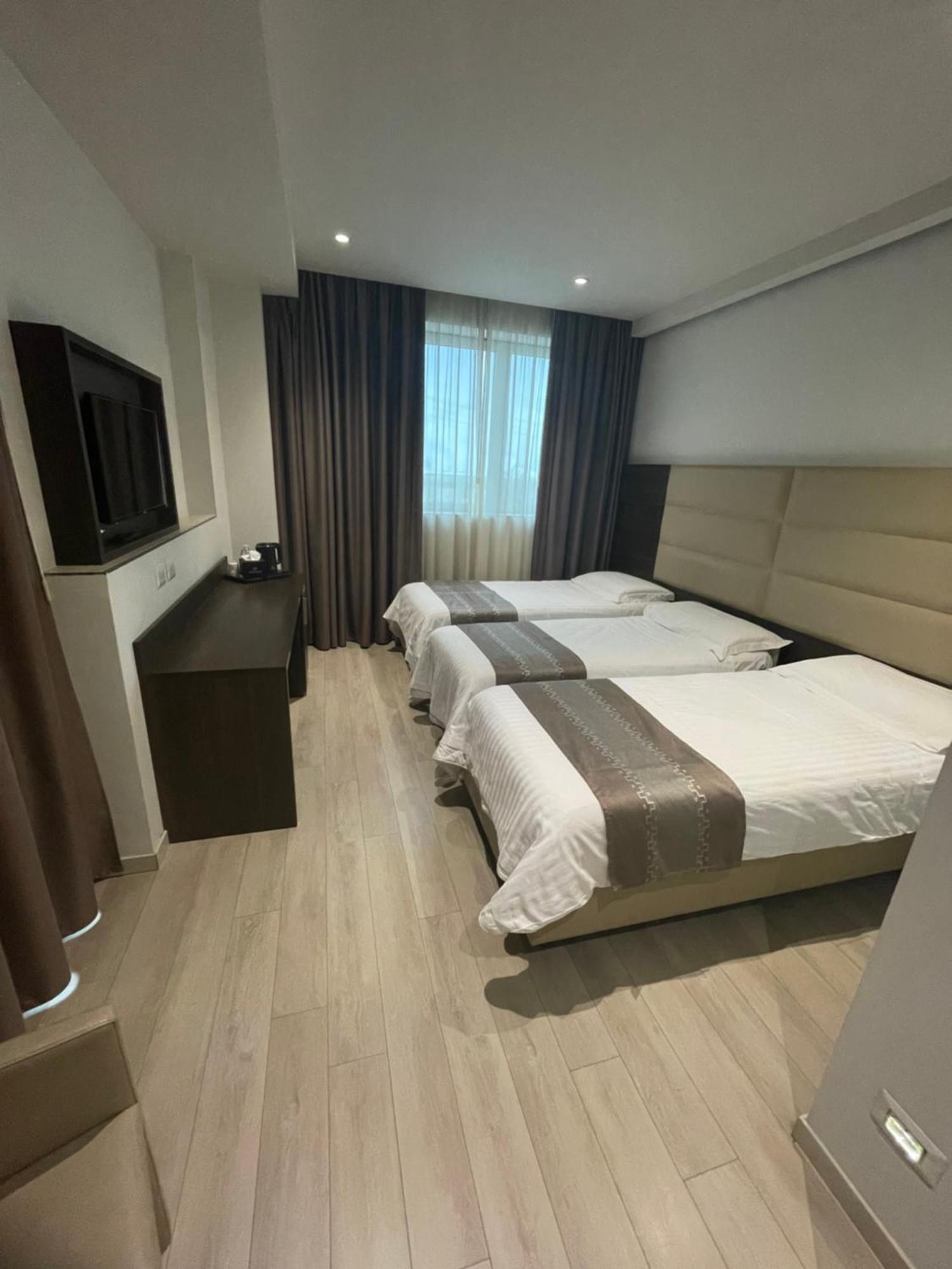 Hotelluxuryprato Hotel